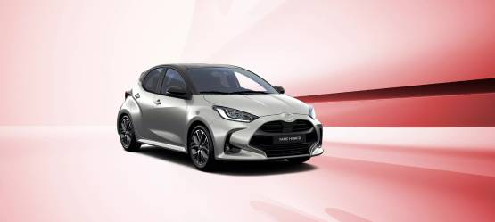 YARIS HYBRID ELECTRIC STELLA